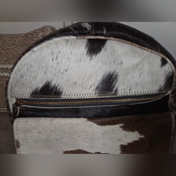 Cargo by Cynthia Bailey Backpack - Picture 13 of 13